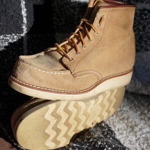 Red Wing Heritage Women’s 6” Mocs. Size 7